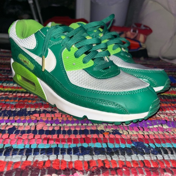 Saint Pattys day Air Maxes size10.5 color green - Picture 2 of 9